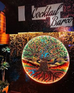 Nicola Gillespie, Reseñador en Astral Marbella